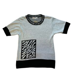 Women's Gray and Black Crew Neck Sweater